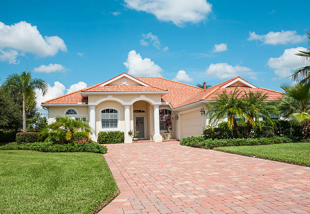 Best Professional Driveway Pavers  in Edmonds, WA